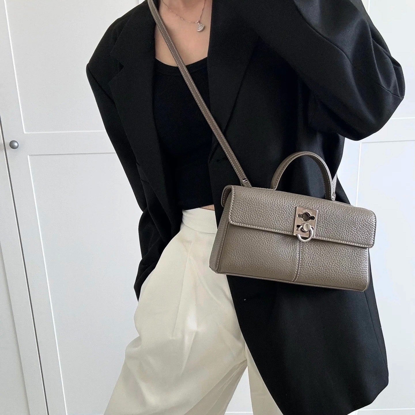 Clare Wallet On Chain Pouch
