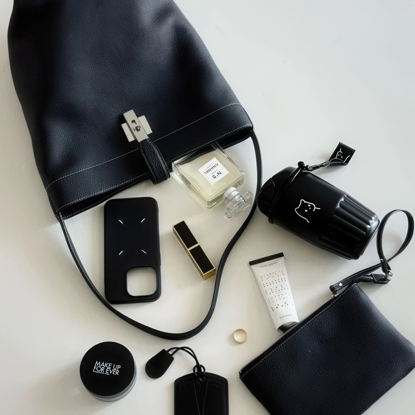Grabielle Premium Leather Bucket